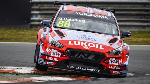 N LUKOIL Racing Team artwork 5