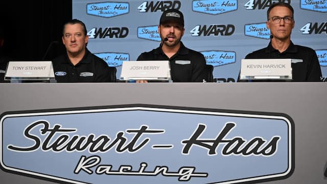 Stewart Haas Racing artwork 6
