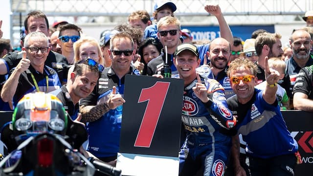 Pata Yamaha Official WorldSBK Team artwork 7