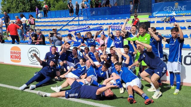 Real Oviedo artwork 8